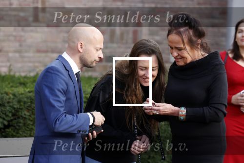 Amsterdam 5 november 2021
Slaan van Munt Herman Brood ivm 75e verjaardag. Zijn vrouw Xandra en dochters Holly Lola en Brenda  zijn natuurlijk aanwezig.