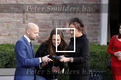 Amsterdam 5 november 2021
Slaan van Munt Herman Brood ivm 75e verjaardag. Zijn vrouw Xandra en dochters Holly Lola en Brenda  zijn natuurlijk aanwezig.