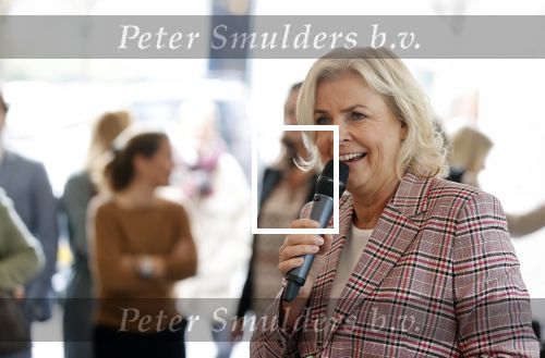 Bussum 4 november 2021
Irene Moors opent het nieuwe pand van stichting Pruijck. initiatiefnemers zijn Inge v Gulden Jose v Kippersluis en Peter Meijer