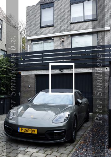 Mijdracht 29 oktober 2022
Andre Hazes zijn porsche voor het huis van zijn moeder Rachel Hazes