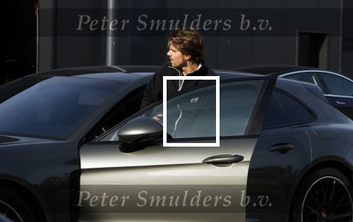 Mijdrecht Vinkeveen 30 oktober 2022
Andre Hazes zijn auto bij zijn moeder en daarna ging hij trainen in Mijdrecht en daarna op de koffie vij zijn neef Djarno Hofland in Vinkeveen.