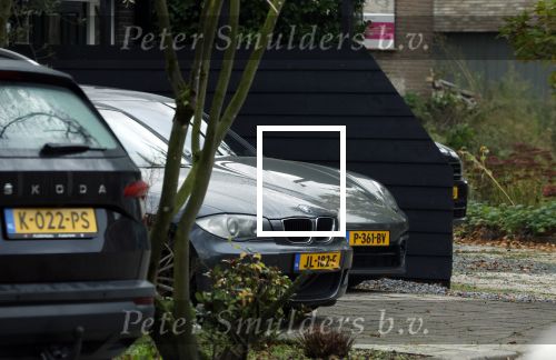 Mijdrecht Vinkeveen 30 oktober 2022
Andre Hazes zijn auto bij zijn moeder en daarna ging hij trainen in Mijdrecht en daarna op de koffie vij zijn neef Djarno Hofland in Vinkeveen.