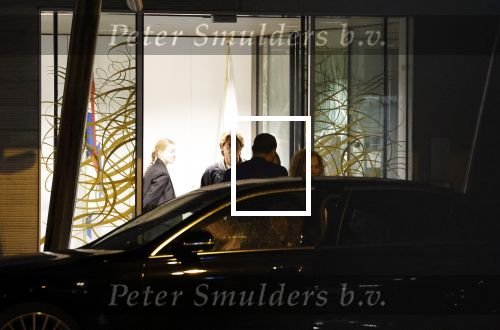 Schiphol - Amstelveen 16 oktober 2022
Andre Hazes en zijn nieuwe vriendin Sarah Sabil arriveren na hun eerste vakantie samen in Dubai bij de VIP op schiphol en daarna brengt taxi Sarah naar haar huis in Amstelveen.