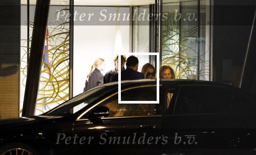 Schiphol - Amstelveen 16 oktober 2022
Andre Hazes en zijn nieuwe vriendin Sarah Sabil arriveren na hun eerste vakantie samen in Dubai bij de VIP op schiphol en daarna brengt taxi Sarah naar haar huis in Amstelveen.