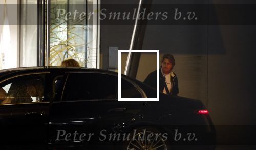 Schiphol - Amstelveen 16 oktober 2022
Andre Hazes en zijn nieuwe vriendin Sarah Sabil arriveren na hun eerste vakantie samen in Dubai bij de VIP op schiphol en daarna brengt taxi Sarah naar haar huis in Amstelveen.