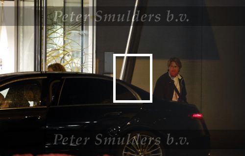 Schiphol - Amstelveen 16 oktober 2022
Andre Hazes en zijn nieuwe vriendin Sarah Sabil arriveren na hun eerste vakantie samen in Dubai bij de VIP op schiphol en daarna brengt taxi Sarah naar haar huis in Amstelveen.
