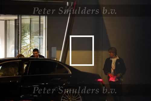 Schiphol - Amstelveen 16 oktober 2022
Andre Hazes en zijn nieuwe vriendin Sarah Sabil arriveren na hun eerste vakantie samen in Dubai bij de VIP op schiphol en daarna brengt taxi Sarah naar haar huis in Amstelveen.