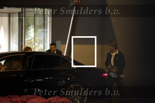 Schiphol - Amstelveen 16 oktober 2022
Andre Hazes en zijn nieuwe vriendin Sarah Sabil arriveren na hun eerste vakantie samen in Dubai bij de VIP op schiphol en daarna brengt taxi Sarah naar haar huis in Amstelveen.
