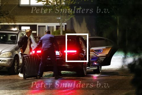 Schiphol - Amstelveen 16 oktober 2022
Andre Hazes en zijn nieuwe vriendin Sarah Sabil arriveren na hun eerste vakantie samen in Dubai bij de VIP op schiphol en daarna brengt taxi Sarah naar haar huis in Amstelveen.