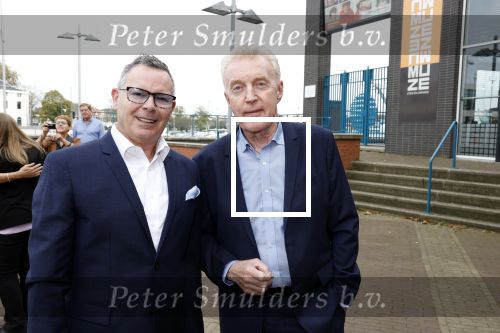 Zaandam 30 oktober 2022
Premiere zo vader zo zoon van Jon v Eerd in het zaantheater. Andre v Duin met partner Fernando