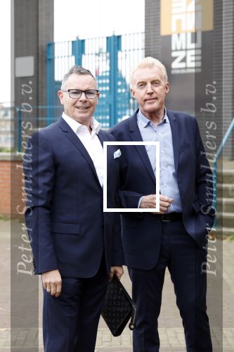 Zaandam 30 oktober 2022
Premiere zo vader zo zoon van Jon v Eerd in het zaantheater. Andre v Duin met partner Fernando