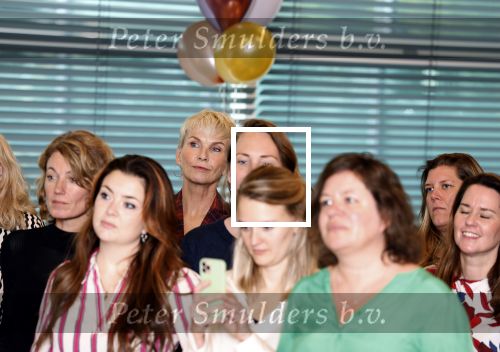 Hoofddorp 25 oktober 2022
Anita Witzier onthult de cover van Libelle . Holmar Mulder doet de presentatie.