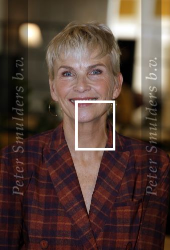 Hoofddorp 25 oktober 2022
Anita Witzier onthult de cover van Libelle . Holmar Mulder doet de presentatie.