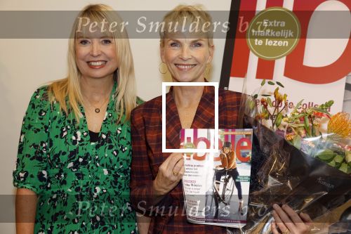 Hoofddorp 25 oktober 2022
Anita Witzier onthult de cover van Libelle . Holmar Mulder doet de presentatie.