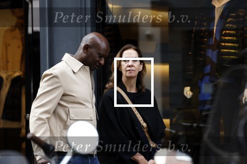 Amsterdam 29 oktober 2022
Annemarie v Gaal met haar man op de pc hooftstraat