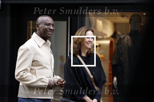 Amsterdam 29 oktober 2022
Annemarie v Gaal met haar man op de pc hooftstraat