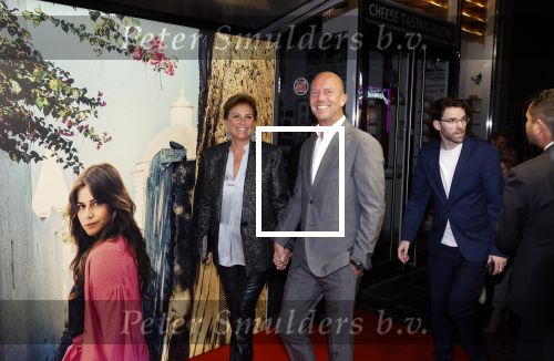 Amsterdam 31 oktober 2022
Premiere Stromboli in Tuschinski.
Astrid Joosten met haar man Rob Peters