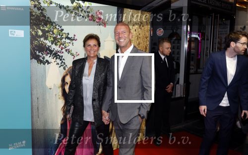 Amsterdam 31 oktober 2022
Premiere Stromboli in Tuschinski.
Astrid Joosten met haar man Rob Peters