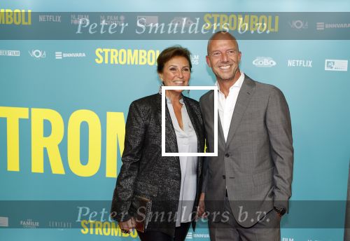 Amsterdam 31 oktober 2022
Premiere Stromboli in Tuschinski.
Astrid Joosten met haar man Rob Peters