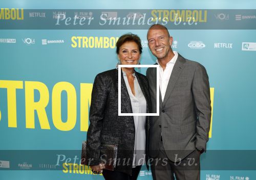 Amsterdam 31 oktober 2022
Premiere Stromboli in Tuschinski.
Astrid Joosten met haar man Rob Peters