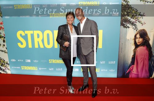 Amsterdam 31 oktober 2022
Premiere Stromboli in Tuschinski.
Astrid Joosten met haar man Rob Peters