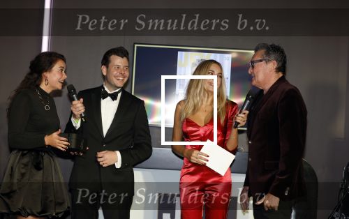 Amsterdam 27 oktober 2022
JFK Greatest man 2022 Gala in het Holland Casino.
Winnaar is Barry Hay. Shelly Sterk presenteerde het Gala