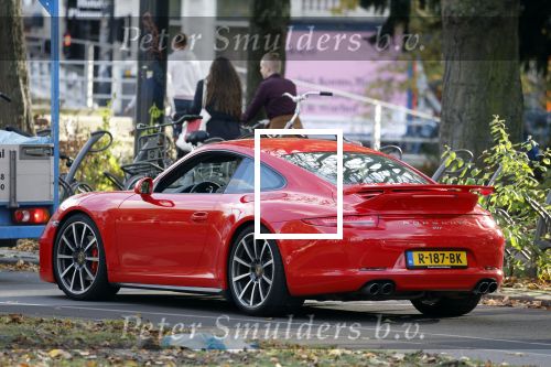 Amsterdam 26 oktober 2022
Bram Moszkowicz in zijn rode porsche 911 in Amsterdam centrum.
