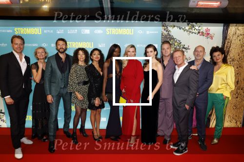 Amsterdam 31 oktober 2022
Premiere Stromboli in Tuschinski.
Mark v Eeuwen  Paula v d Oest  Alain de Levita nen cast met oa Elise Schaap Pieter Embrechts Christian Hilborg Neerja Naik Taz Munyanez . OOk op de foto Saskia Noort Michiel v Erp en Roos Ouwehand
