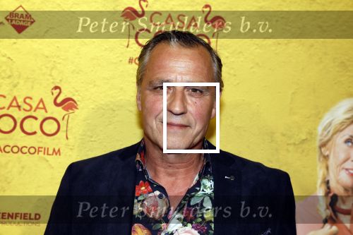 Rotterdam 7 november 2022
Premiere Casa Coco met oa Gerard Cox Joke Bruijs Loes Luca Katja Schuurman Frederique Spigt Bruni Heinke Oscar Aerts Chris Tates Richard Groenendijk en Pamela Teves. Chris tates met partner