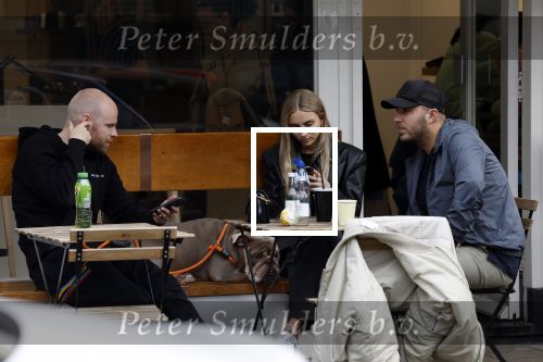 Amsterdam 29 oktober 2022
Davy Klaassen met zijn hond op terras.