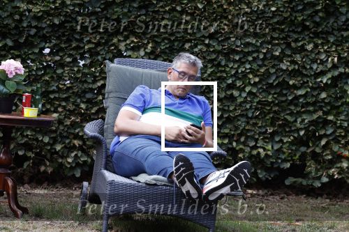 Diepenheim 31 juli 2022
Wibi Soerjadi krijgt na een tuinconcert in de tuin van zij n huis een koninklijke onderscheiding . Zijn nieuwe vriendin Myrthe is aanwezig . Edwin Janssen