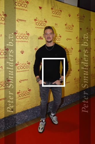Rotterdam 7 november 2022
Premiere Casa Coco met oa Gerard Cox Joke Bruijs Loes Luca Katja Schuurman Frederique Spigt Bruni Heinke Oscar Aerts Chris Tates Richard Groenendijk en Pamela Teves. Ferry Doedens