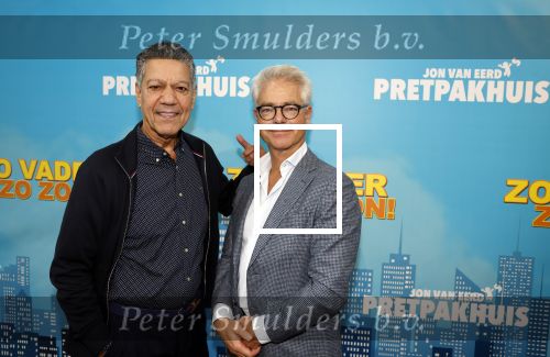 Zaandam 30 oktober 2022
Premiere zo vader zo zoon van Jon v Eerd in het zaantheater. Frank sanders met goede kennis