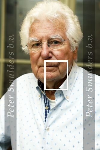 Amsterdam 17 november 2022
In theater Betty Asfalt viert Annemarie Oster haar 80e verjaardag . Gerard Cox