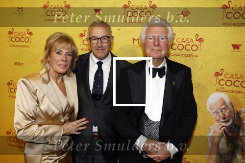 Rotterdam 7 november 2022
Premiere Casa Coco met oa Gerard Cox Joke Bruijs Loes Luca Katja Schuurman Frederique Spigt Bruni Heinke Oscar Aerts Chris Tates Richard Groenendijk en Pamela Teves. Gerard Cox Joke Bruijs en Aboutaleb