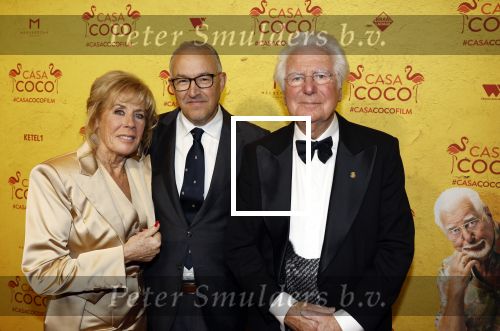 Rotterdam 7 november 2022
Premiere Casa Coco met oa Gerard Cox Joke Bruijs Loes Luca Katja Schuurman Frederique Spigt Bruni Heinke Oscar Aerts Chris Tates Richard Groenendijk en Pamela Teves. Gerard Cox Joke Bruijs en Aboutaleb