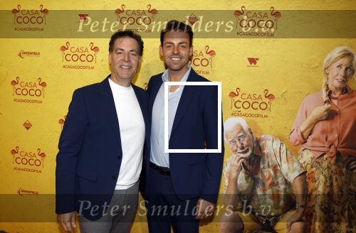 Rotterdam 7 november 2022
Premiere Casa Coco met oa Gerard Cox Joke Bruijs Loes Luca Katja Schuurman Frederique Spigt Bruni Heinke Oscar Aerts Chris Tates Richard Groenendijk en Pamela Teves. havenzangers