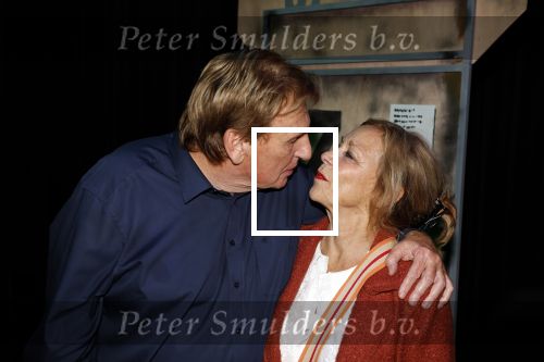 Zaandam 22 oktober 2022
Premiere Henny Huisman in het Zaantheater.
Henny met zijn vrouw Lia en kinderen /kleinkinderen