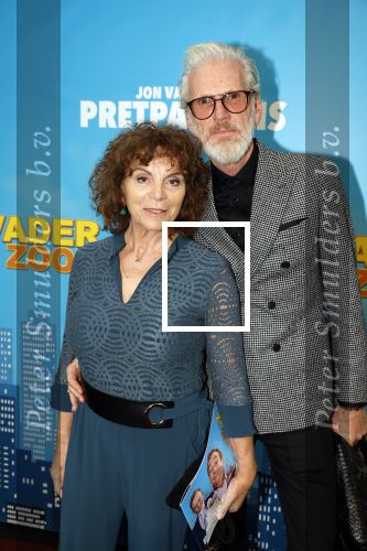 Zaandam 30 oktober 2022
Premiere zo vader zo zoon van Jon v Eerd in het zaantheater. Henriette Tol met partner Rob Snoek