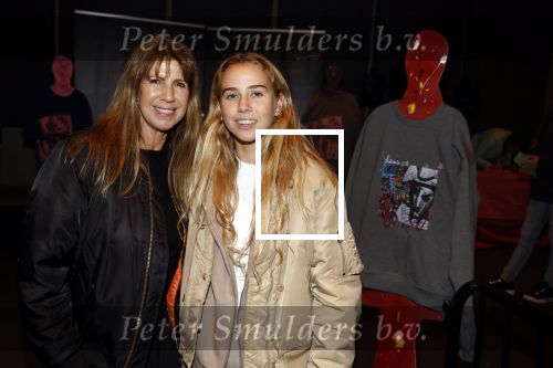 Amsterdam 5 november 2022
Presentatie kledinglijn Lola Brood bij de Q factory
Isa Hoes met dochter Vlinder Kamerling