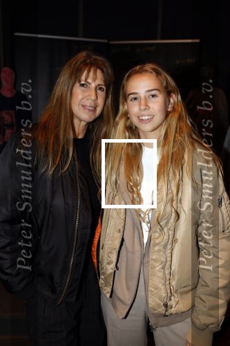 Amsterdam 5 november 2022
Presentatie kledinglijn Lola Brood bij de Q factory
Isa Hoes met dochter Vlinder Kamerling