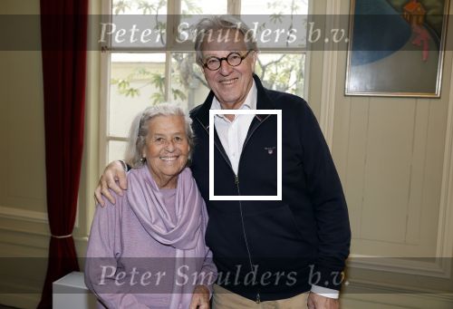 Amsterdam 17 november 2022
In theater Betty Asfalt viert Annemarie Oster haar 80e verjaardag . Jeroen Krabbe kwam met zijn vrouw Herma Krabbe