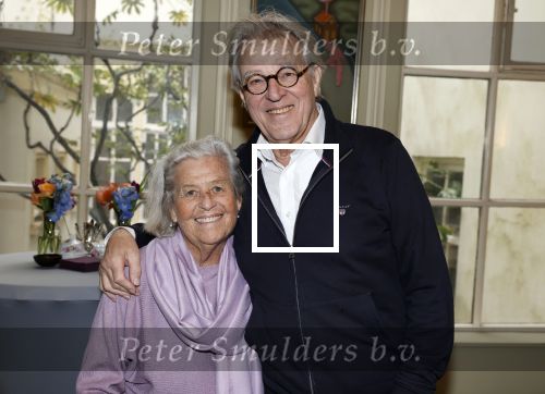 Amsterdam 17 november 2022
In theater Betty Asfalt viert Annemarie Oster haar 80e verjaardag . Jeroen Krabbe kwam met zijn vrouw Herma Krabbe