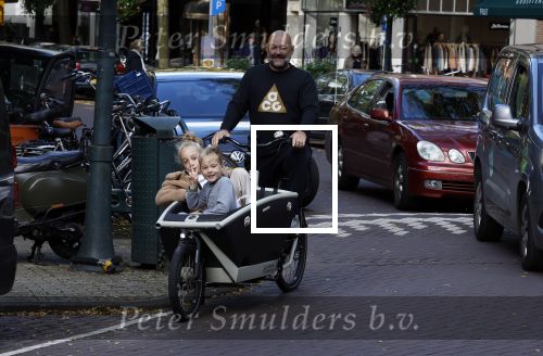 Amsterdam 26 oktober 2022
Jeroen v d Bergh met zijn kindeen in de bakfiets