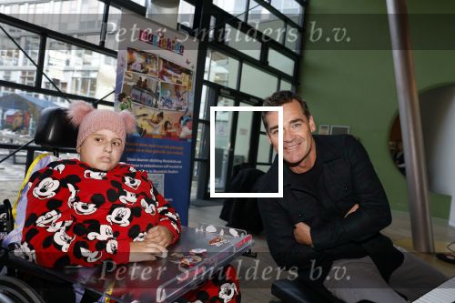 Utrecht 25 oktober 2022
Jeroen v d Boom reikt prijs uit in het Wilhelmina kinderziekenhuis in Utrecht.