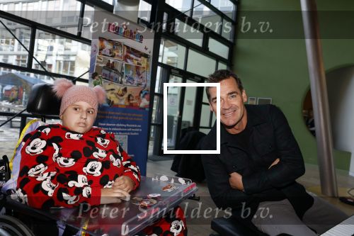 Utrecht 25 oktober 2022
Jeroen v d Boom reikt prijs uit in het Wilhelmina kinderziekenhuis in Utrecht.