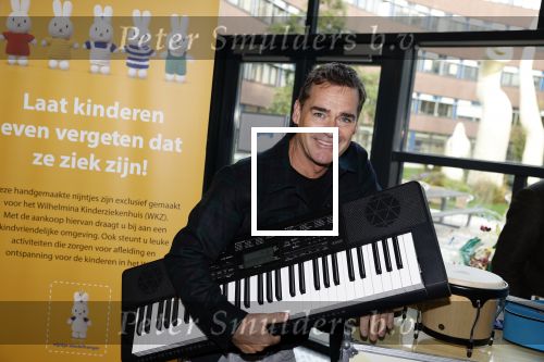 Utrecht 25 oktober 2022
Jeroen v d Boom reikt prijs uit in het Wilhelmina kinderziekenhuis in Utrecht.