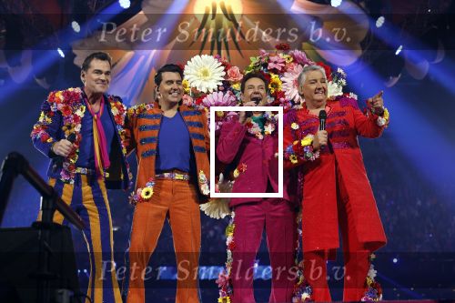 Amsterdam 19 november 2022
Toppers in concert in deJohan Cruijff arena.
Met oa Jeroen v d Boom Rene Froger Gerard Joling en Jan Smit.
