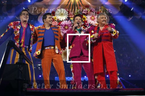 Amsterdam 19 november 2022
Toppers in concert in deJohan Cruijff arena.
Met oa Jeroen v d Boom Rene Froger Gerard Joling en Jan Smit.