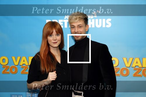 Zaandam 30 oktober 2022
Premiere zo vader zo zoon van Jon v Eerd in het zaantheater. Jolijn Henneman met een kennis